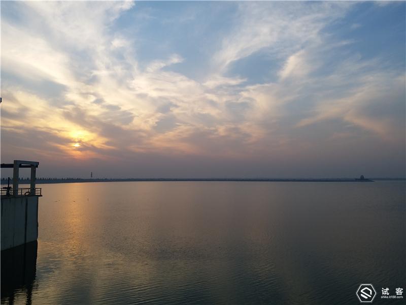 三星GalaxyC7Pro一款不断提升颜值与性能的手机