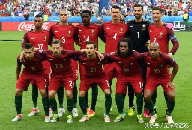 当足球运动员穿上西装堪比男模,足球队的穿西装的谁最帅气