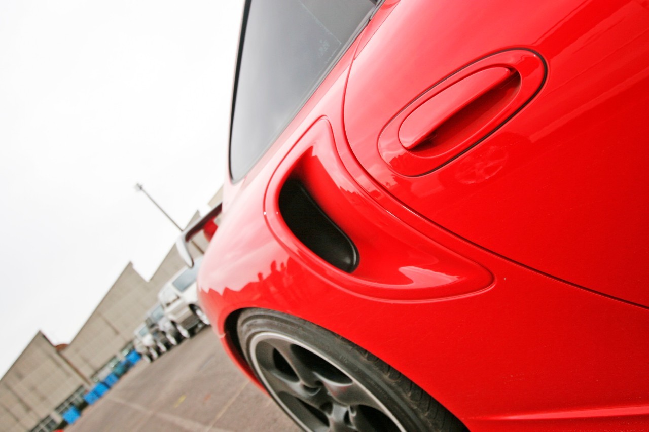 从赛道到街道开车乐趣,福特gtvs保时捷911