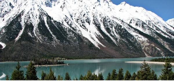 四川贡嘎山行走攻略有哪些,四川贡嘎山环线徒步需要哪些装备