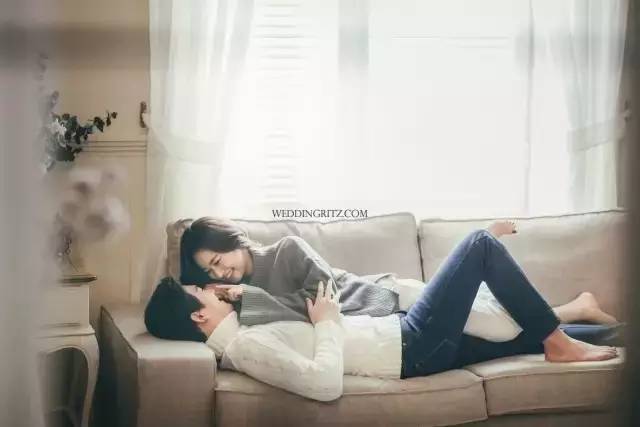 婚纱照夜景闪光灯摄影技巧,室内婚纱复古暖光怎么拍摄