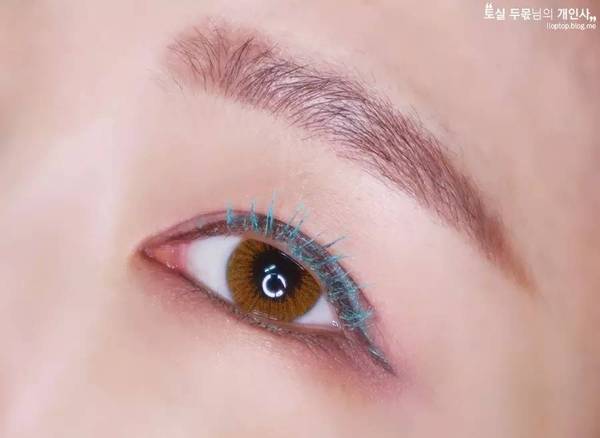 爱丽小屋粉色眼影盘,爱丽小屋提亮眼影