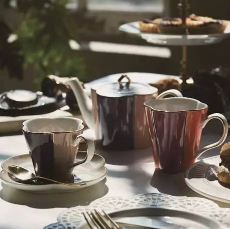 为什么别人拍的食物比你美？秘诀就在于这些高颜值餐具啊！