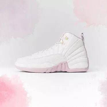 粉色大牌鞋子推荐,情侣鞋潮鞋品牌推荐