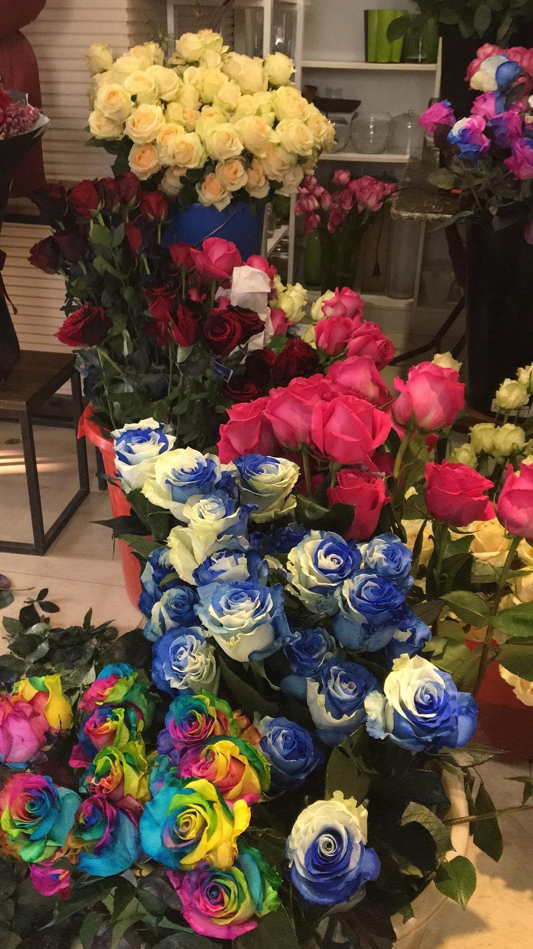 「走心」299元“爱情险”能换1万朵玫瑰？但这背后的套路你得懂！