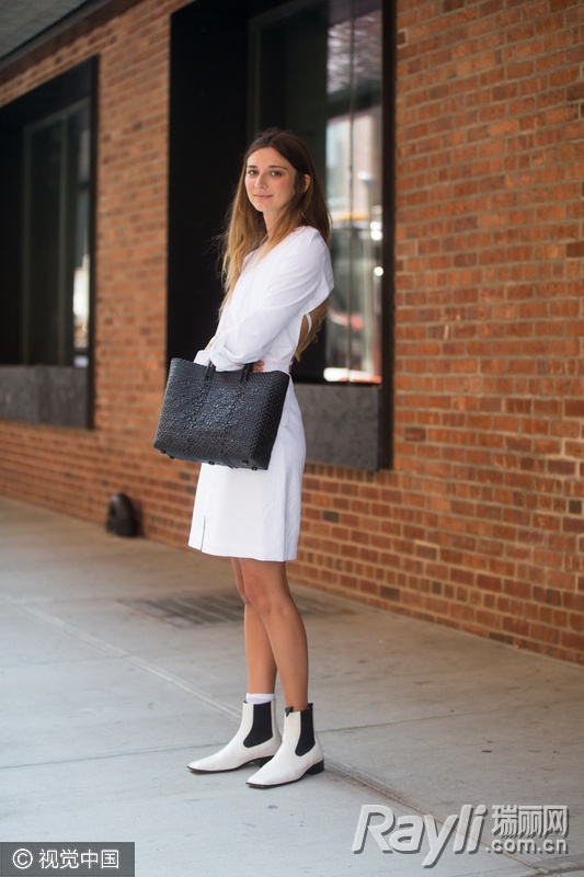 你还在穿小白鞋么,你还在穿所谓的网红鞋吗