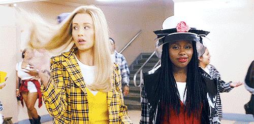 涓嬮洦鐨勬椂鍊欐槸鎴戝湪鎯充綘 (涓嬮洦澶╂槸鎴戝湪鎯充綘)