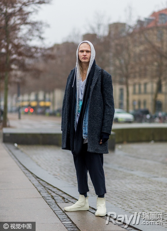 你还在穿小白鞋么,你还在穿所谓的网红鞋吗