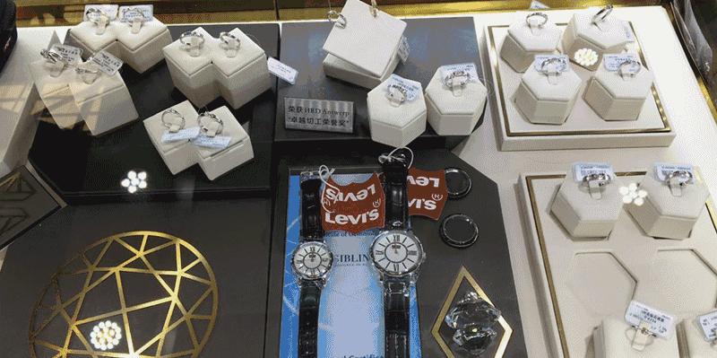 这周末！我要去中国婚博会，采购婚嫁所需，返现金、送iPhone7、奔驰！