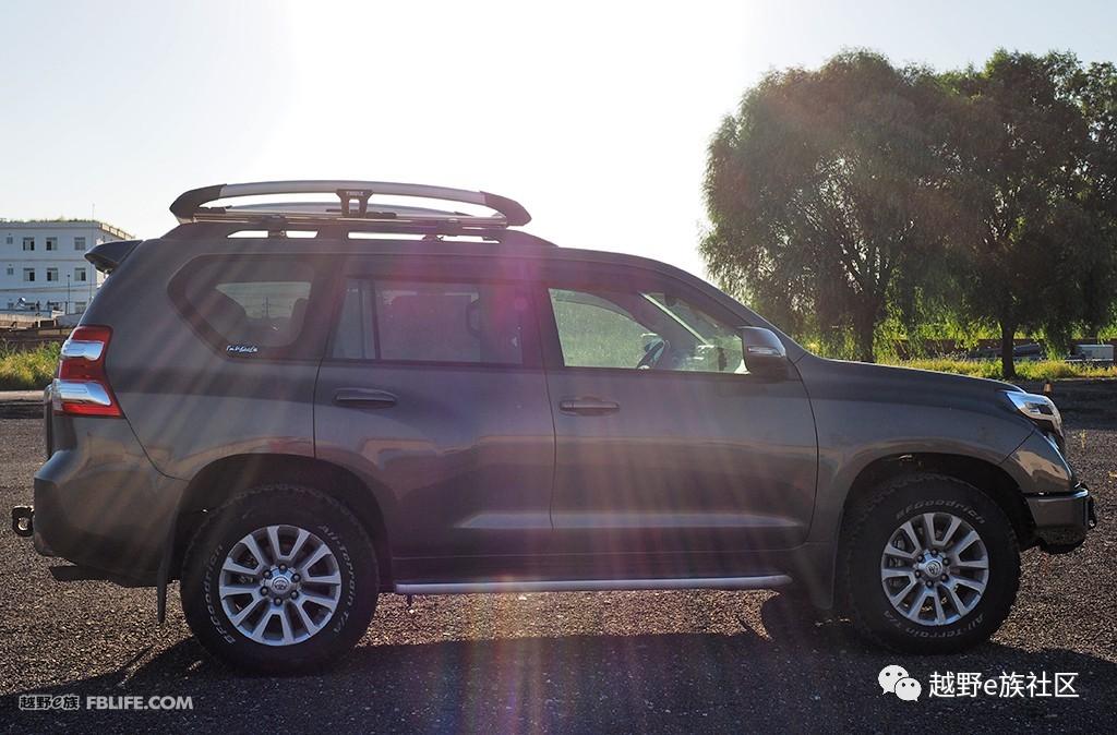 低配新款普拉多内饰改装,2017普拉多2700中东版改装