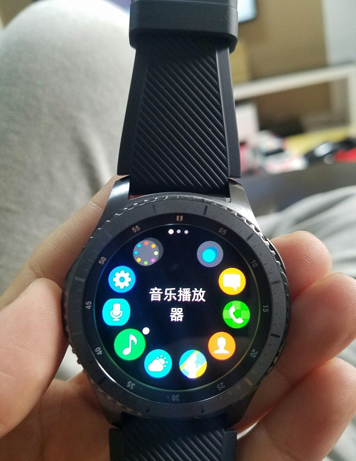 三星智能手表最新旗舰,三星高端旗舰比苹果差吗