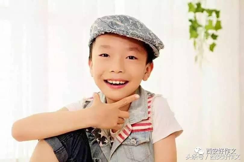 鎴戜滑鐝殑鍥涘ぇ閲戝垰璇枃浣滄枃,鎴戜滑鐝殑鍥涘ぇ閲戝垰浣滄枃