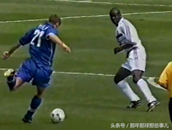 两届世界杯踢丢点球巴乔扼腕痛惜,98年世界杯法国vs意大利点球大战