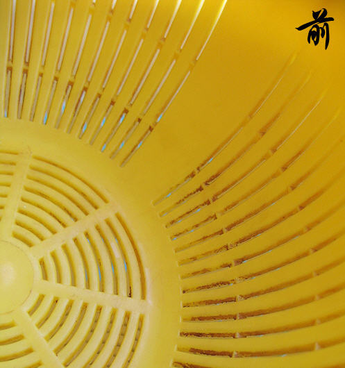 塑料篮子油污又厚又脏?同事给的这个小法子,瞬间就干干净净!