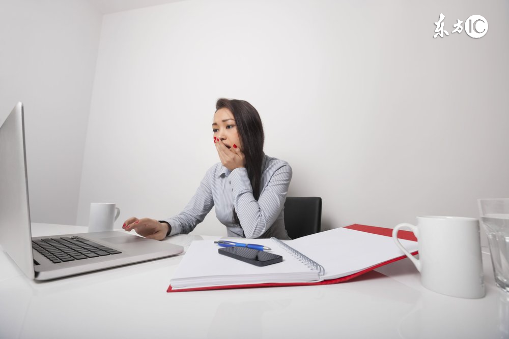 熬夜加班导致皮肤变差,经常熬夜皮肤干燥粗糙