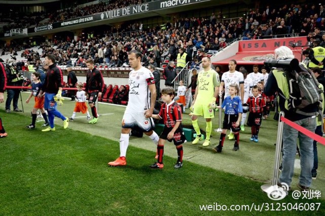 刘烨儿子诺一照顾爸爸,刘烨儿子诺一街拍