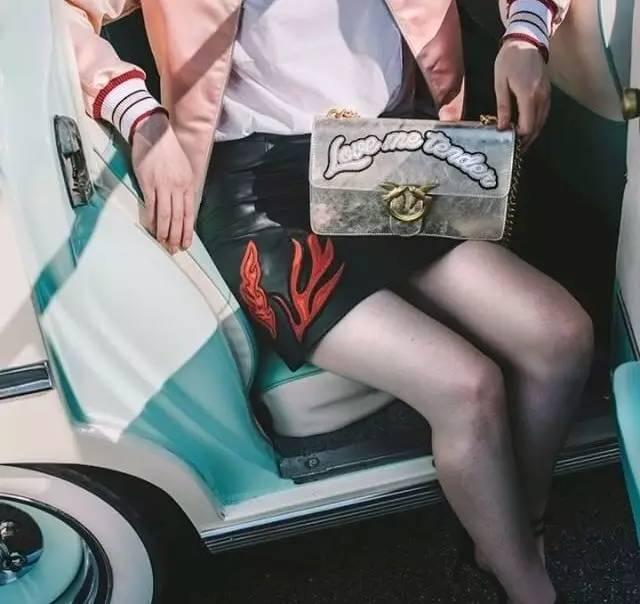 pinko燕子包意大利轻奢品牌,燕子包pinko经典款