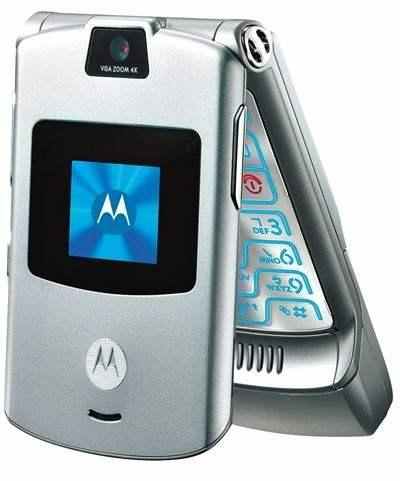 诺基亚2720与摩托罗拉v3对比,诺基亚摩托罗拉经典情怀手机