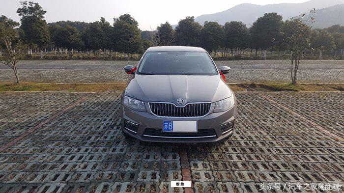 2017款斯柯达明锐前脸细节,明锐前脸