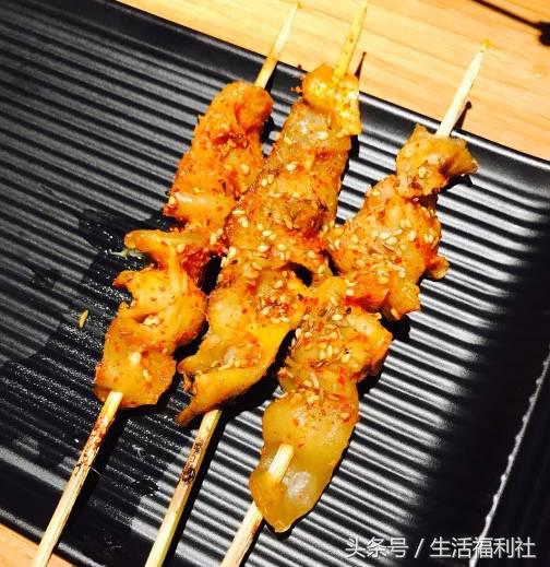 哈尔滨地铁哪一站有美食,哈尔滨地铁1号线小吃街