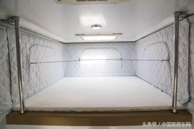 皮卡升顶四驱越野房车游记,硬升顶式四驱皮卡房车大全