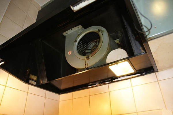 厨房家用抽油烟机哪款效果更好,厨房的油烟机用哪种比较好