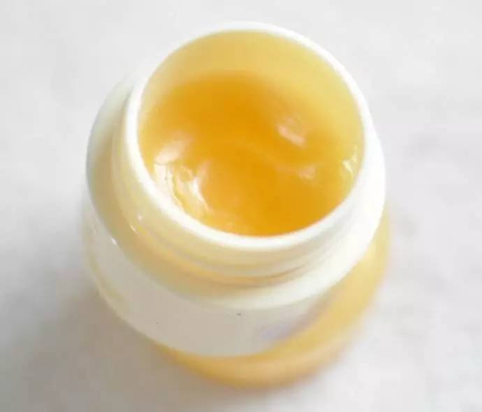 10款颜值爆表的有机天然小众润唇膏~不过百元，就能彻底滋润你，男票也能放心吃了！