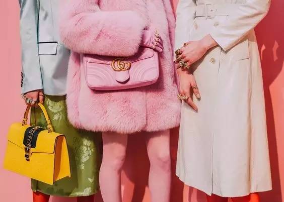 4款不输大牌的平价包包潮爆了,包包推荐小众高级感大牌白色