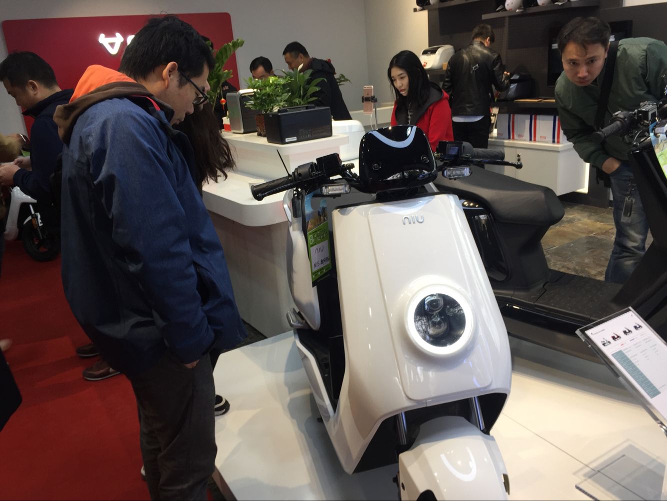 原材料价格上涨对汽车影响,原材料涨价车价会涨吗