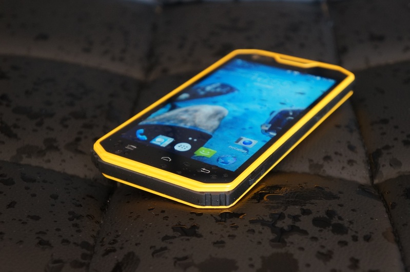 这货是雷神之锤？专业户外手机云狐大黄蜂（A7）体验