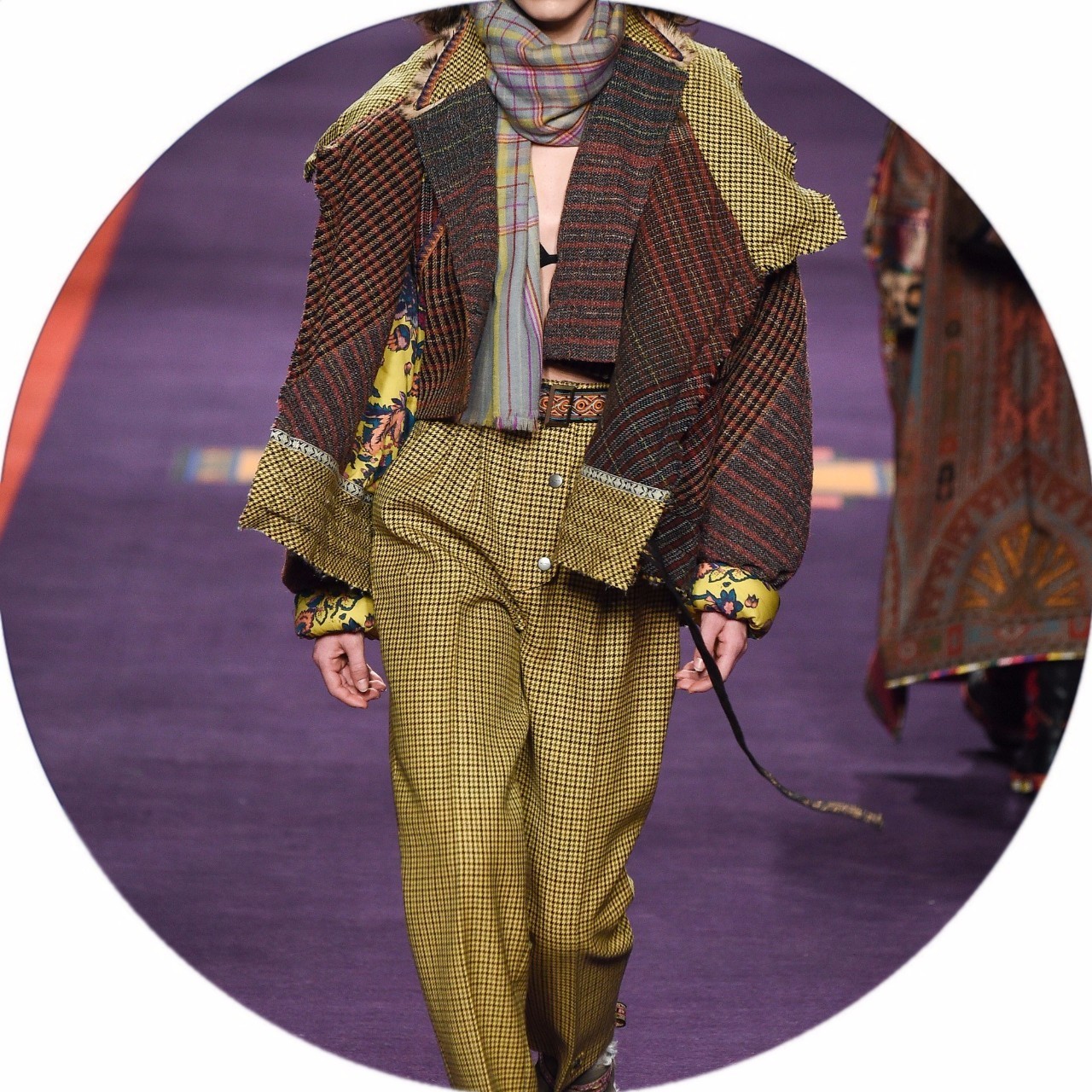 时装周怎么看秀新方式,怎么看懂时装秀