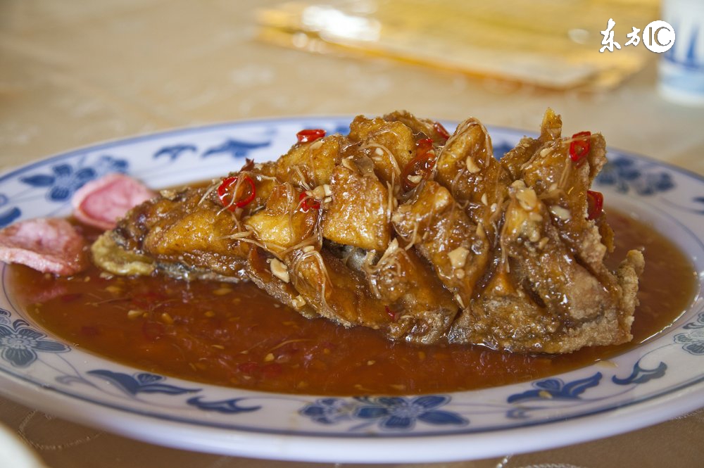 为什么现在的淡水鱼土腥味很重,淡水鱼一股土腥味