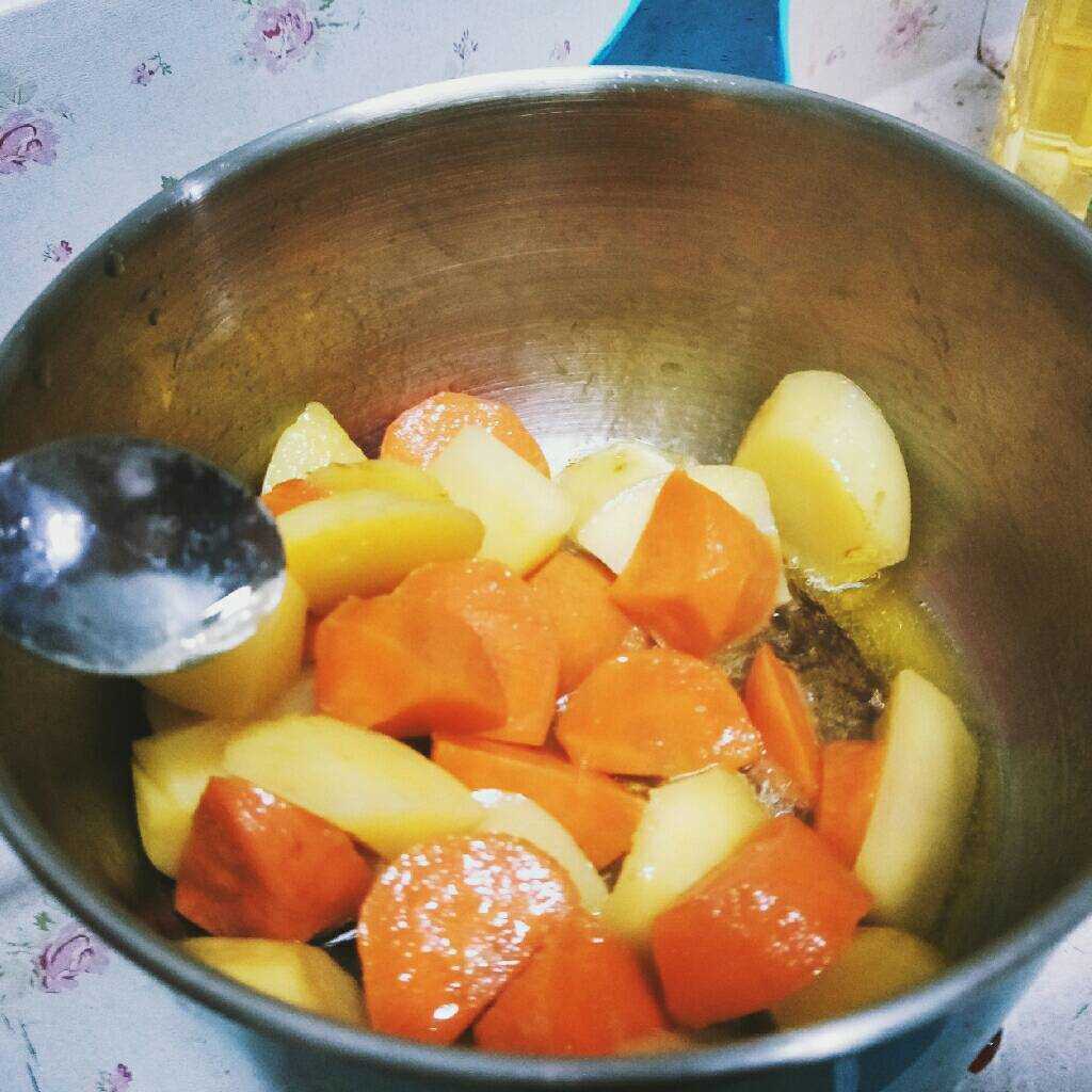 双人份咖喱饭教程,在寝室怎么做菜饭