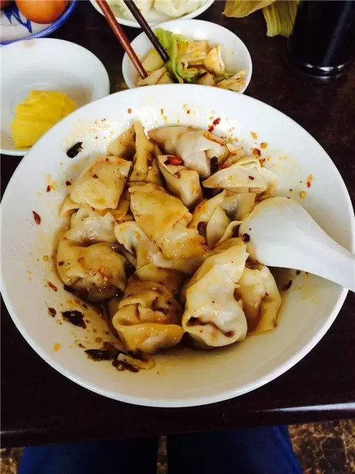 成都宽窄巷子景区特色,成都宽窄巷子有哪些小吃城