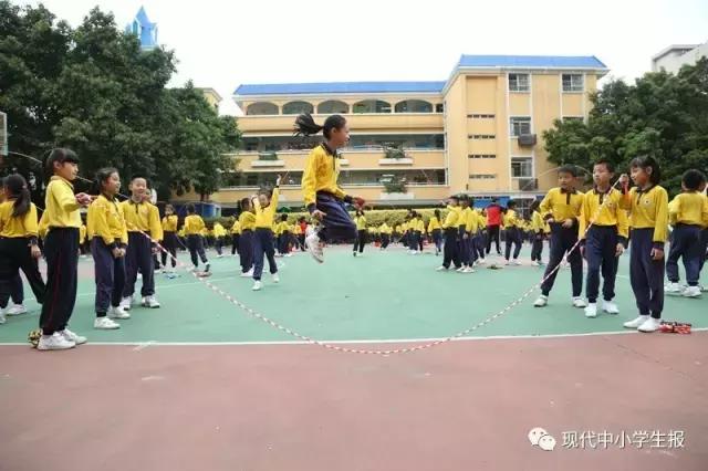 白云省实的大课间,广州市白云区金碧新城小学大课间