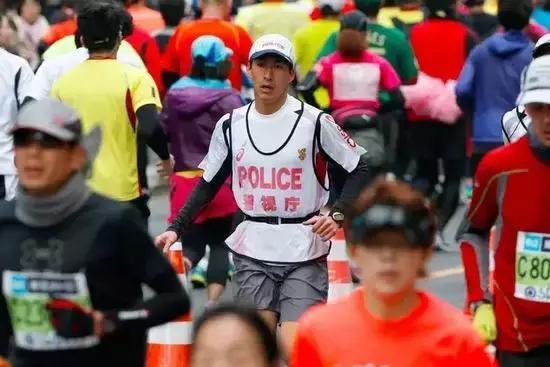 基普乔格2022东京马拉松回放,基普桑马拉松视频