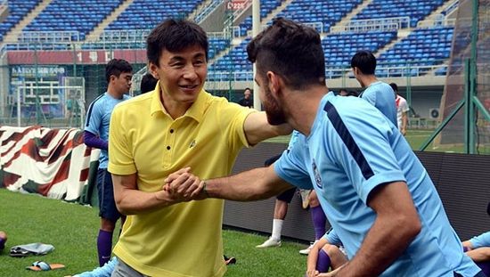 足坛名场面李玮锋,大头李玮锋简历