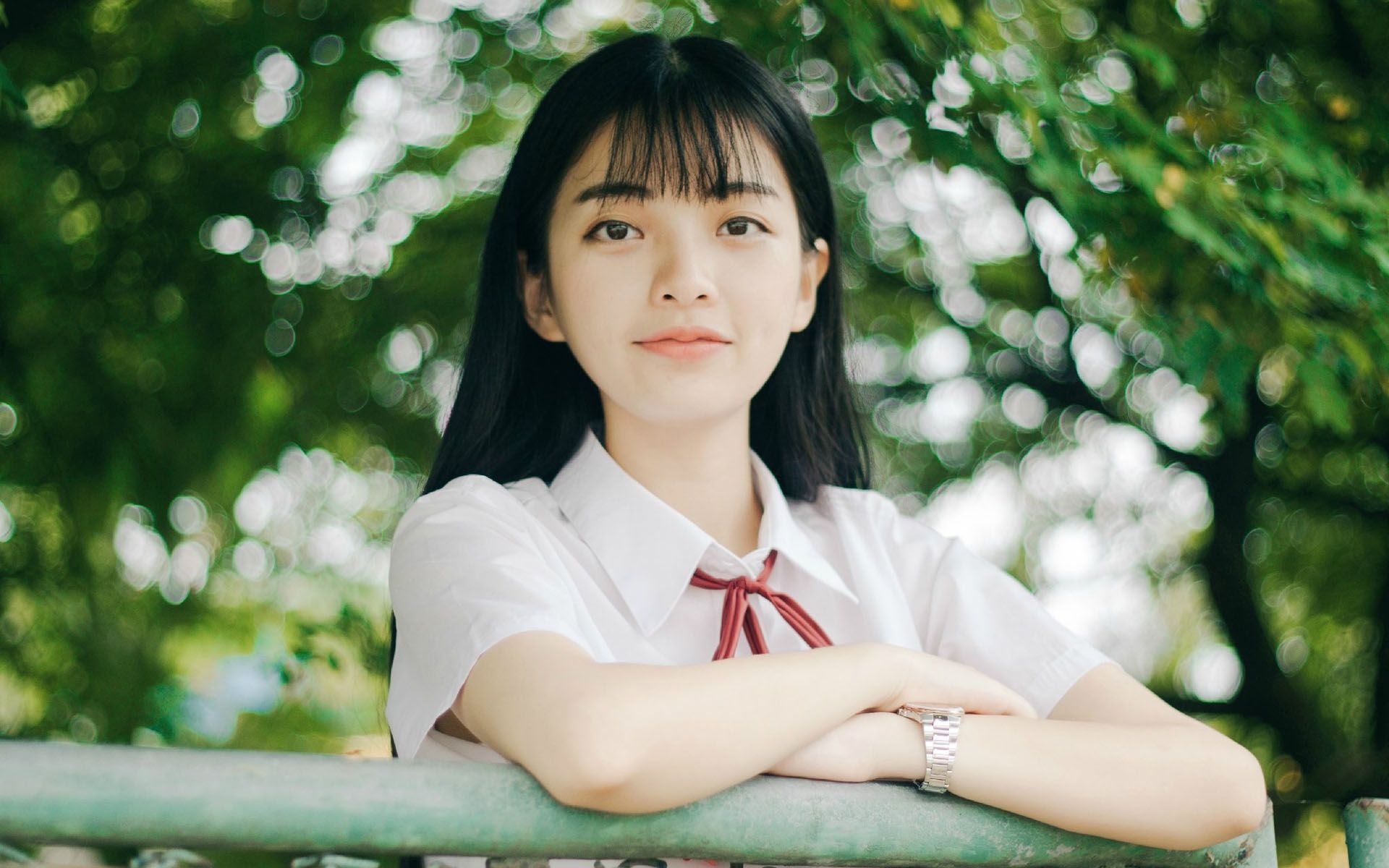 上学时最可怕的事,是和那个人做了同桌!