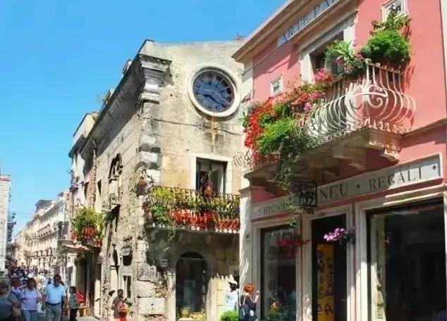 咸阳一室一厅的房子现在什么价格,咸阳一套复式的房子多少钱