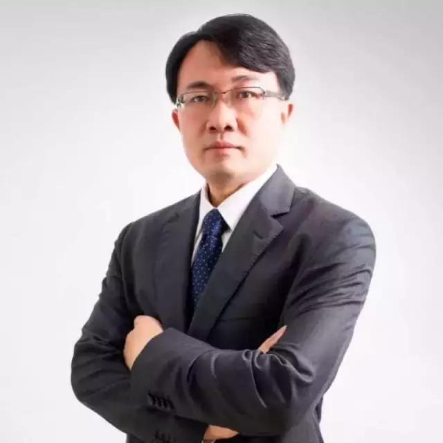 从华中科大工科男到事务所创始人，他的人生转折竟与克林顿有关