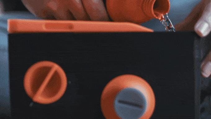 逃脱“暗箱操作”，一个小盒子就能教你怎么在阳光下冲洗胶卷