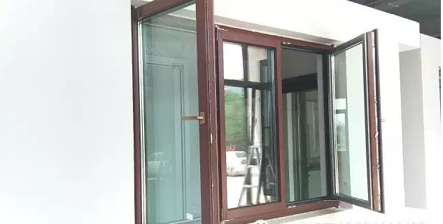 铝木复合仿古门窗,本地铝木复合门窗如何选择