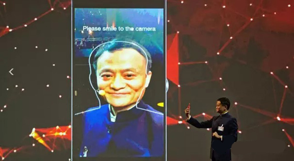 支付宝称五年内进入无现金社会，劫匪将无钱可劫，成最没前途行业