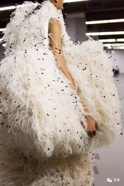 valentino2021秋冬时尚系列,valentino秋冬系列