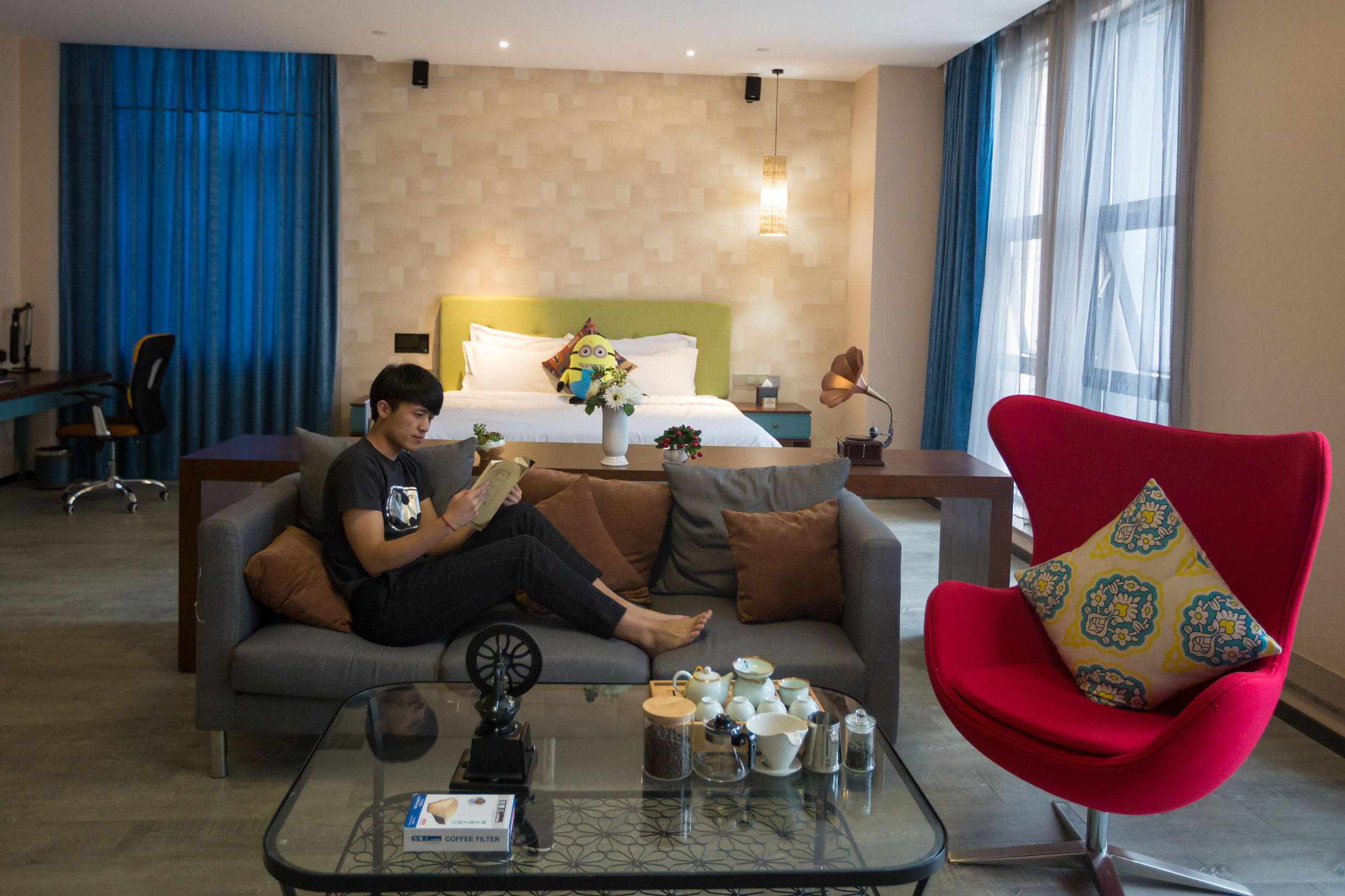 无锡这家酒店,竟然自带酒吧和游戏厅