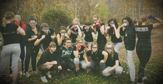 俄英足球流氓世界杯“约战”在即来俄游客速跑别往前凑