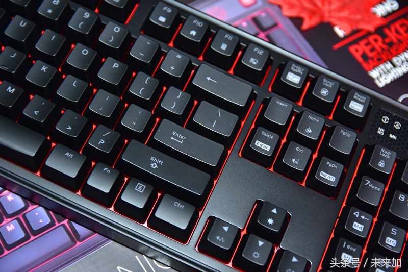 弹指跳动清脆音符，拓荒者MEKAPRO机械键盘青轴版评测