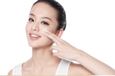 鼻子长痘应该注意些什么,鼻子上长痘是什么原因怎么解决呢