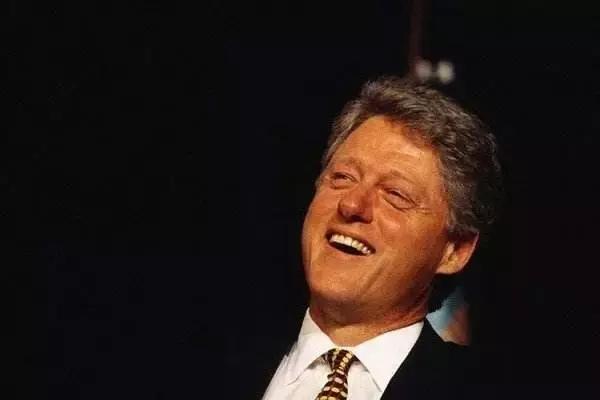 从华中科大工科男到事务所创始人，他的人生转折竟与克林顿有关