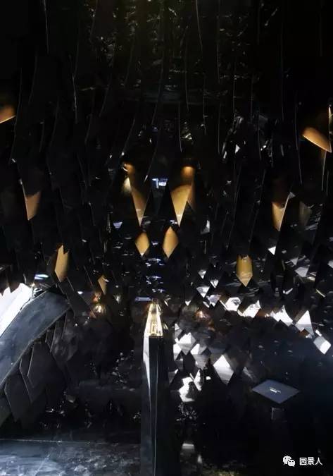 建筑师马岩松简介,中国著名建筑设计师及作品